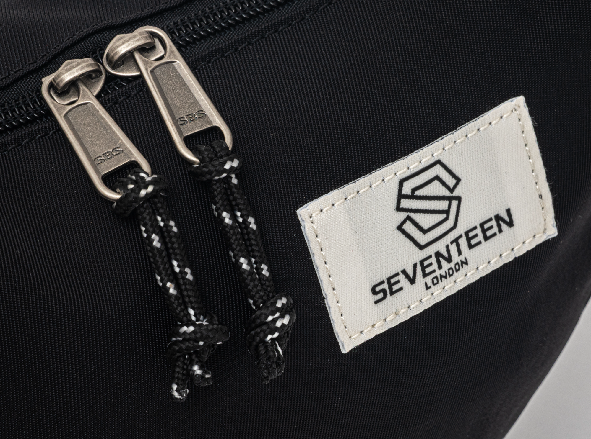 Hyde Park Crossbody Bag - Black