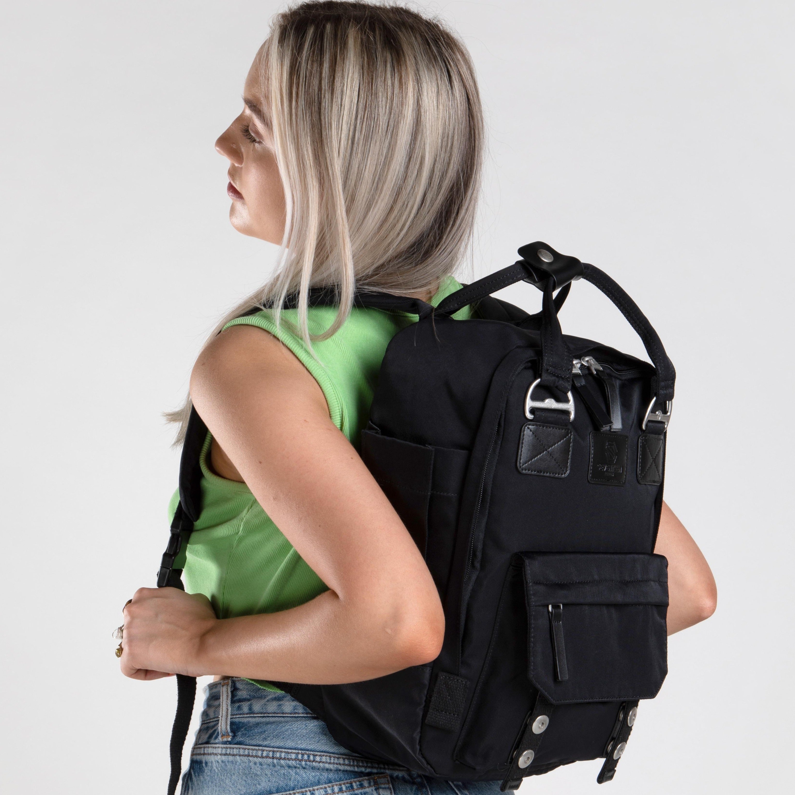 Camden Backpack Black - Seventeen London